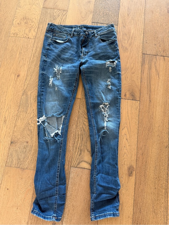 Zara Denim - Zara Basic Denim Straight Ripped Jeans